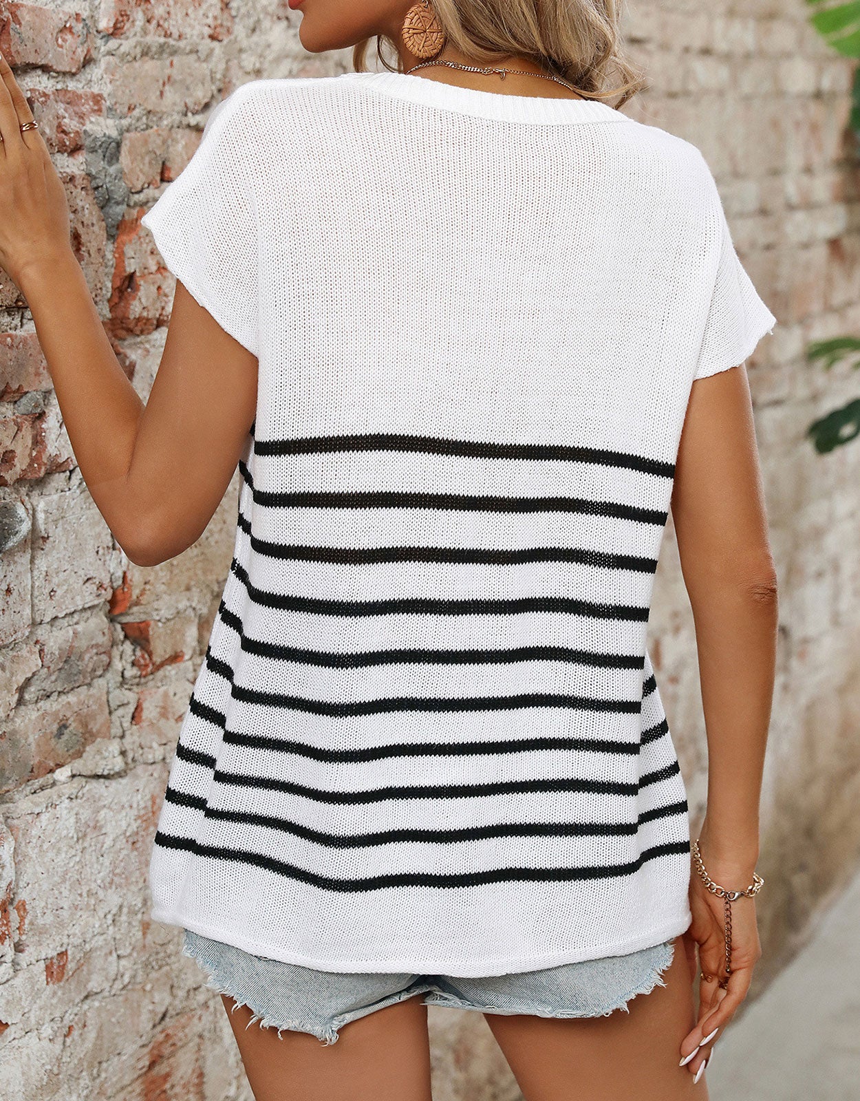 Striped Round Neck Short Sleeve Knit Top