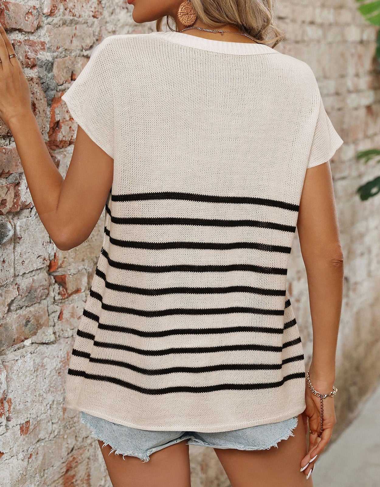 Striped Round Neck Short Sleeve Knit Top